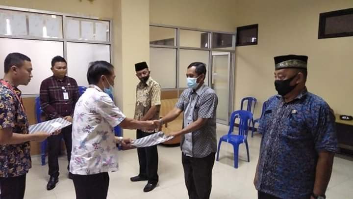 Serahkan SP 3 Pejabat, Sekda Warokka Minta Jalankan Tugas Dengan Baik