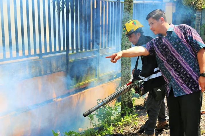 Ai Mangindaan dan RAPI Manado Peduli DBD di Mapanget