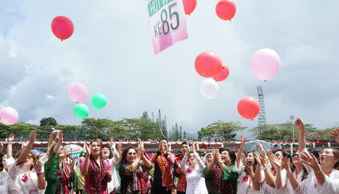 Ribuan Peserta Banjiri Ibadah Agung HUT WKI GMIM ke-85