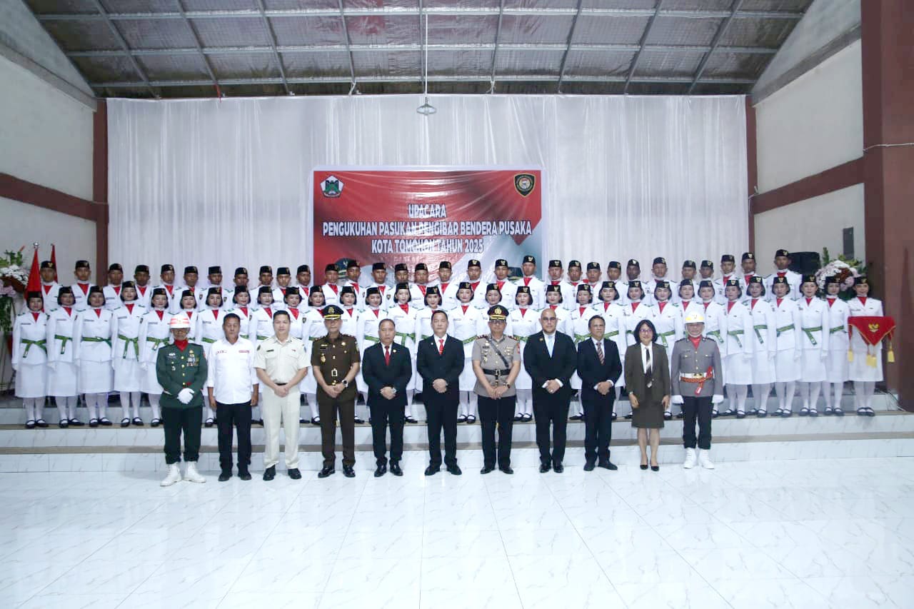 Paskibraka Tomohon 2025 Dikukuhkan