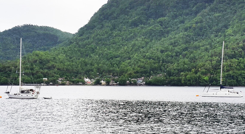 Yacht Tiga Negara Mulai Berlabuh di Teluk Tahuna
