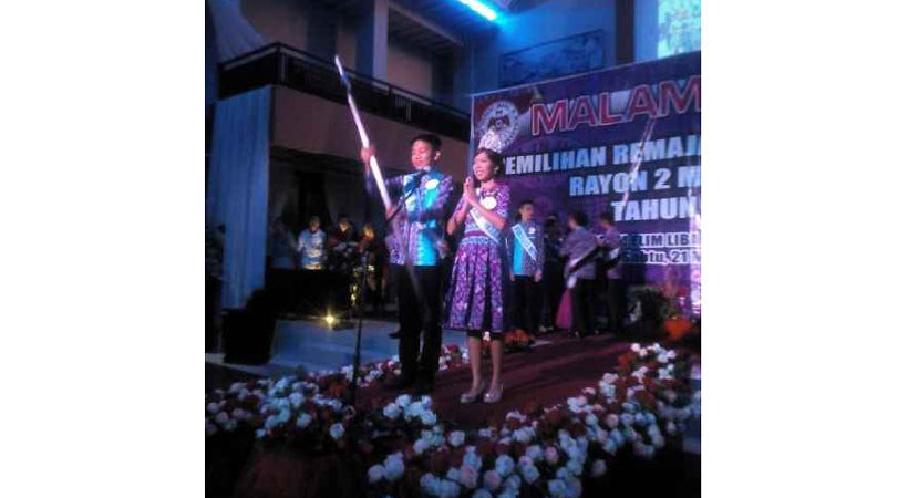 Renaldy-Ribka Sabet Gelar Remaja Teladan GMIM Rayon Minahasa