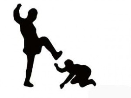 Gara-gara Main Bola Anggota Polisi Polda Sulut Aniaya Pemuda