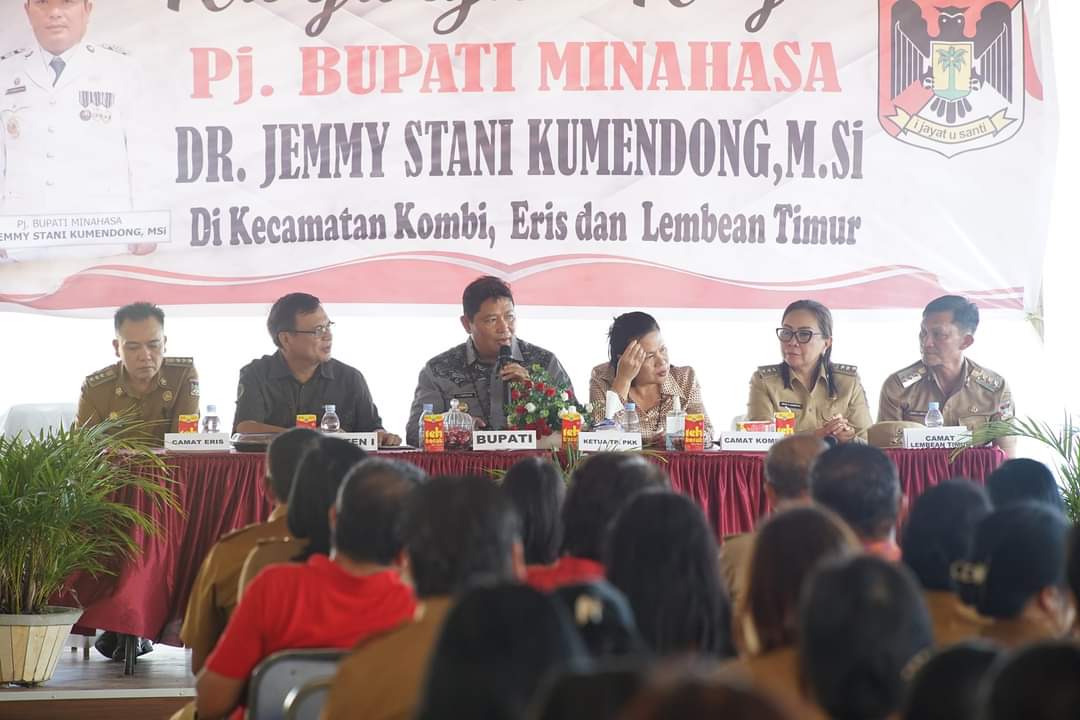 Penjabat Bupati Jemmy Kumendong Serap Apirasi Perangkat Kecamatan Kombi, Lembean Timur dan Eris