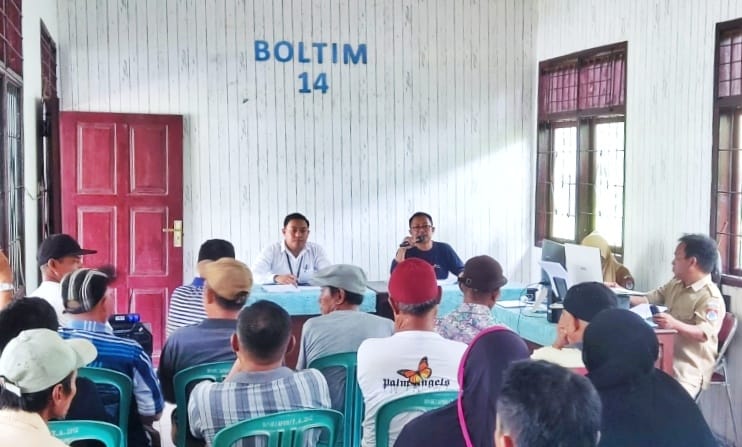 Distan Boltim dan BRI Salurkan Kartu Tani 