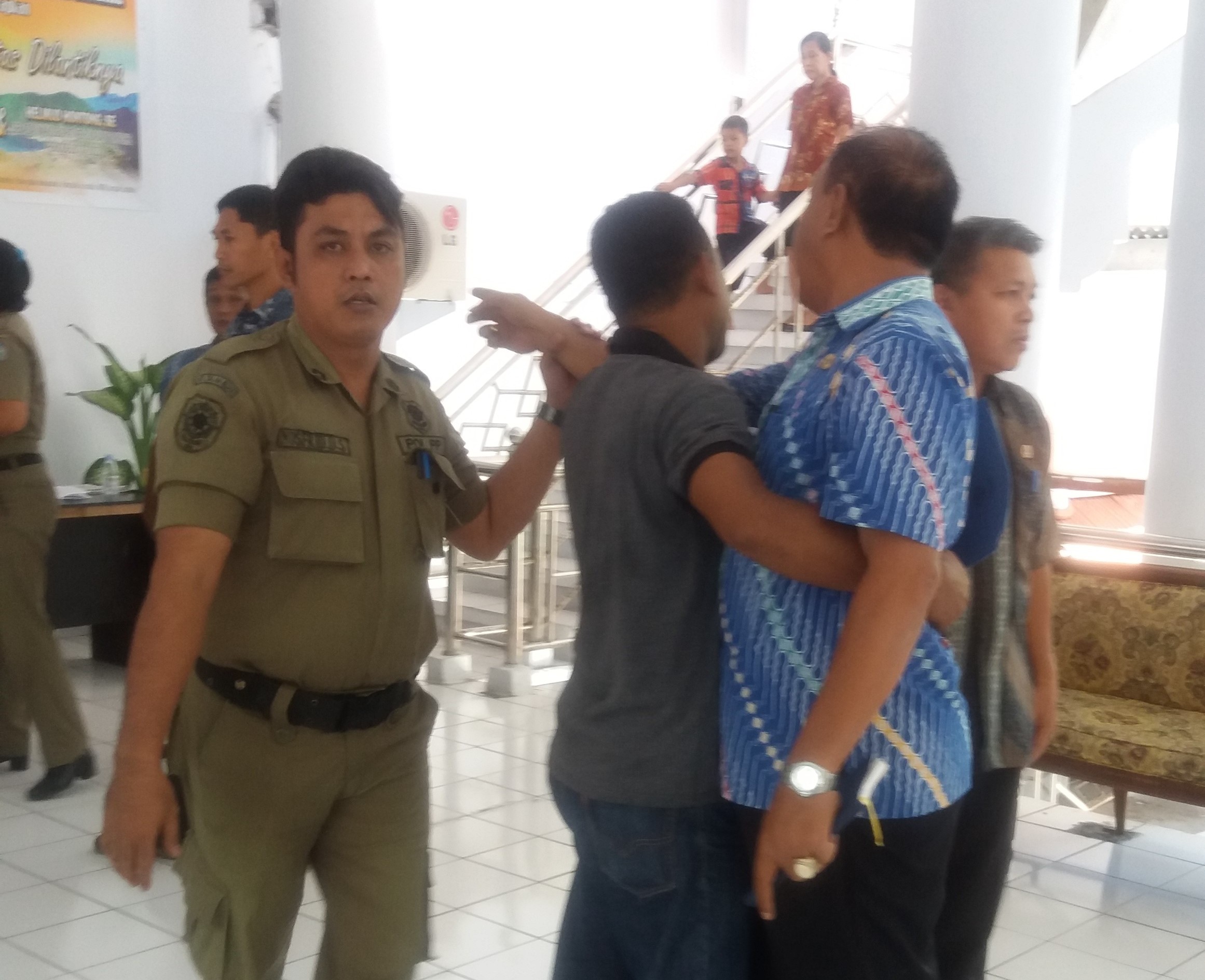 Memalukan, 2 Pejabat Pemkab Sangihe Nyaris Bakupukul