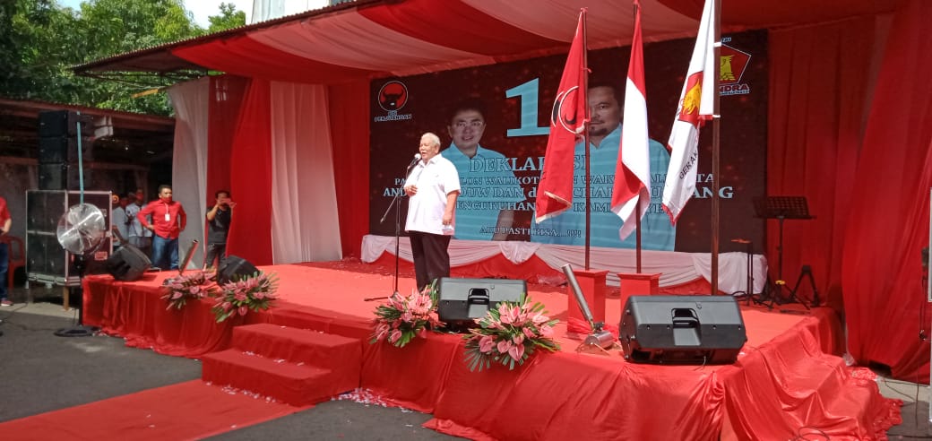 Imba Ajak Pendukung Robohkan Beringin di Sulut