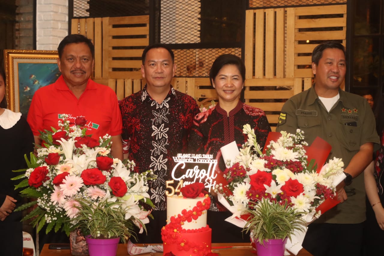 Gubernur Olly Ucapkan Selamat HUT ke-54 Walikota Caroll 