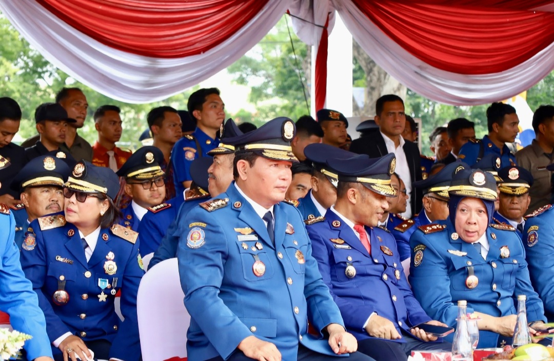 Penjabat Bupati Jemmy Kumendong Hadiri HUT Damkar ke 105 di Lapangan Kodam V Brawijaya Surabaya