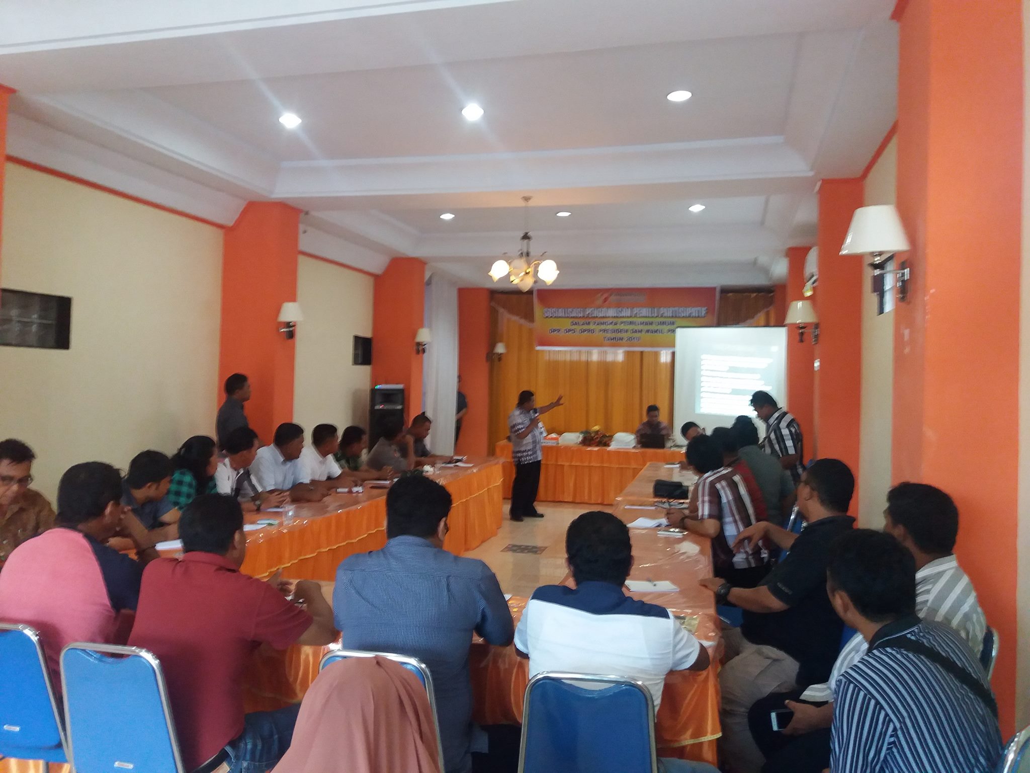Bawaslu Dan Panwaslu Gelar Sosialisasi Pengawasan Pemilu Partisipatif