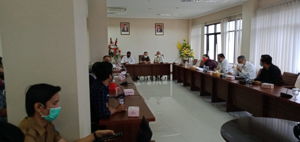 Sambangi Deprov Sulut, Warga Keluhkan Aktivitas PT MSM