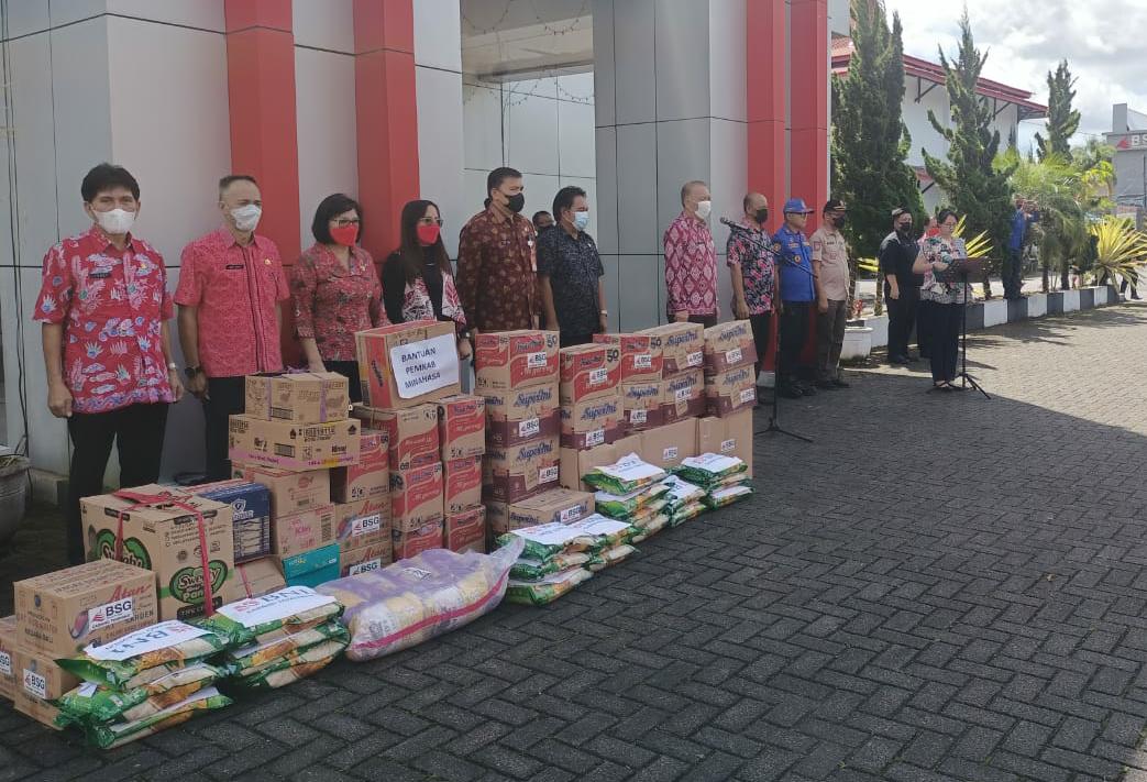 Peduli Bencana Minsel, Pemkab Minahasa Salurkan Bantuan