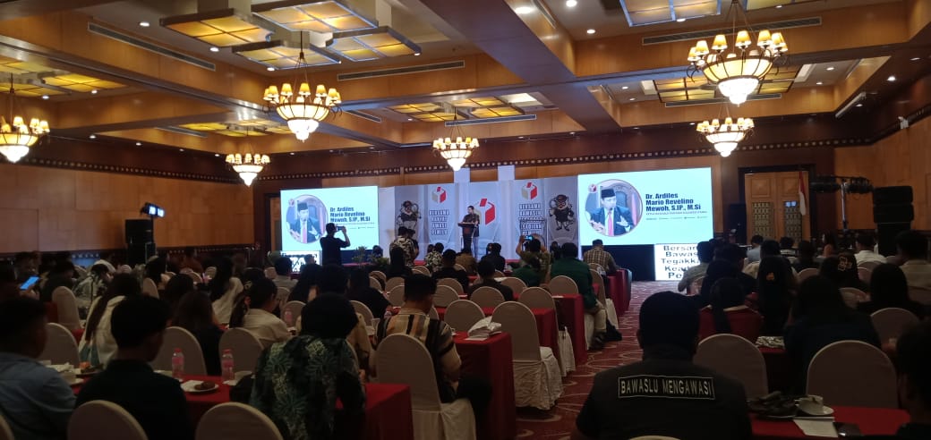 Mewoh: Bawaslu Lebih Terbuka