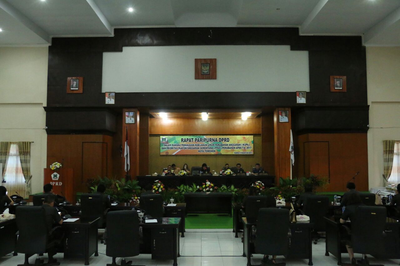 KUPA dan PPAS Perubahan APBD Tomohon 2017 Diparipurnakan