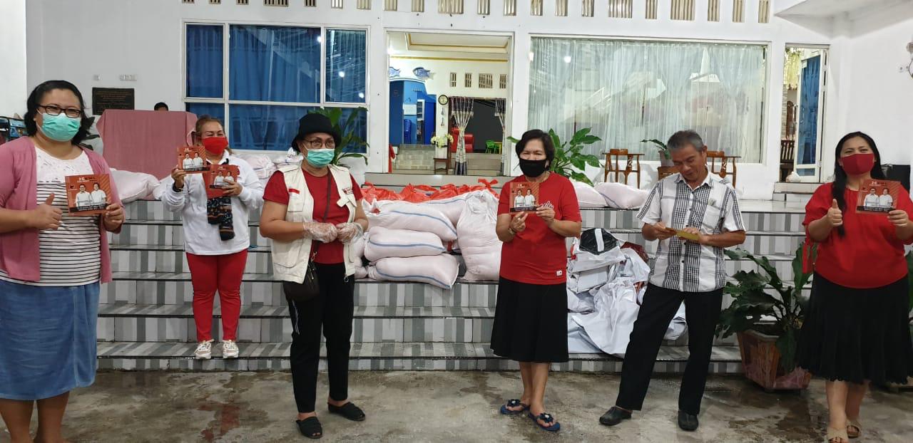 Joune Ganda dan Kevin William Lotulung Bantu Jemaat GPDI Pusat Airmadidi