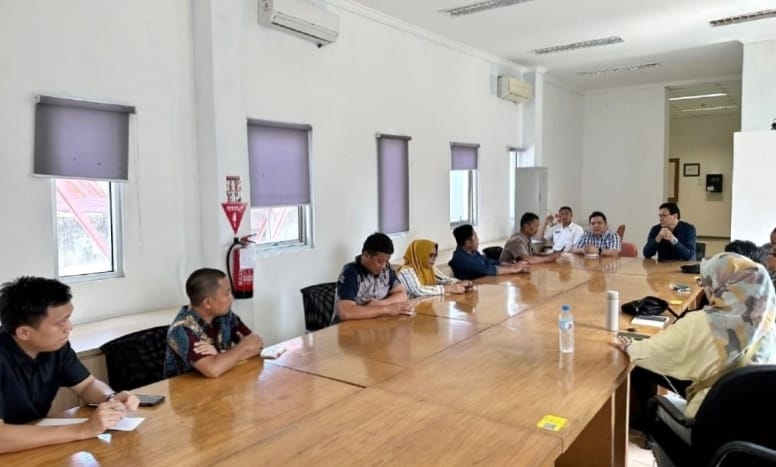 DPRD dan Diskominfo Boltim Kunjungi Gerai Indosat Manado 