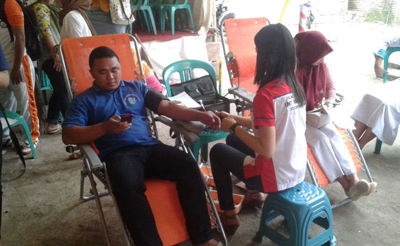 Peringati HUT ke 9, Akbid Kotamobagu Gelar Donor Darah