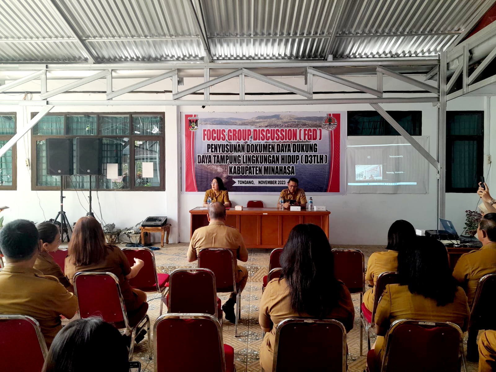 DLH Minahasa Gelar FGD Penyusunan D3TLH