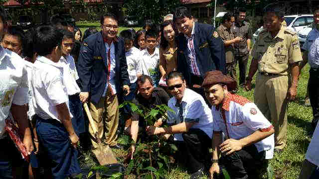 Ivansa Canangkan Bulan Bakti Karang Taruna Minahasa