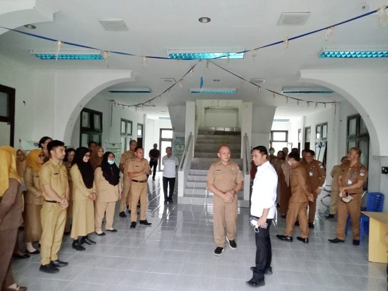 Pantau Kehadiran ASN Pasca Libur, Bupati Sachrul Lakukan Sidak di Sejumlah OPD