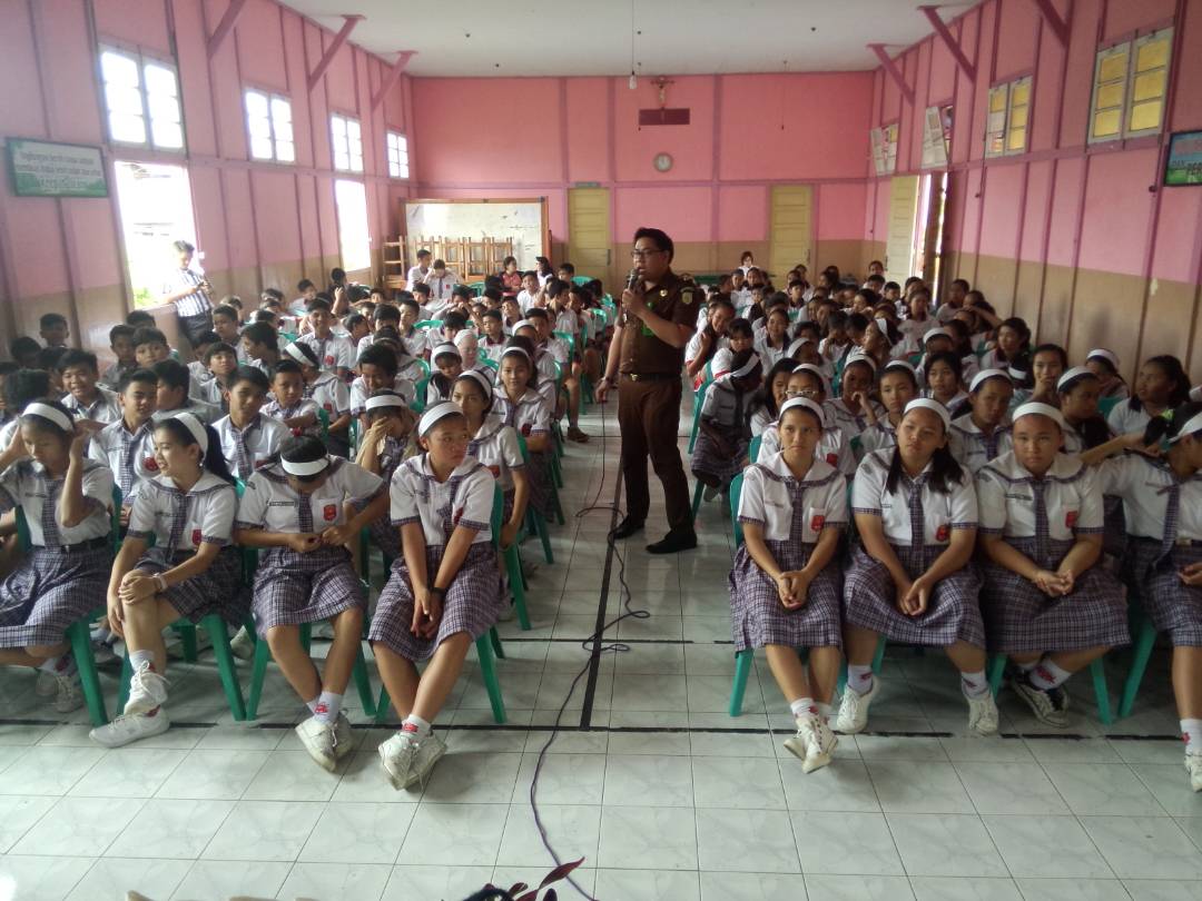 Kejari Tomohon Giatkan JMS di SMP Frater Don Bosco 