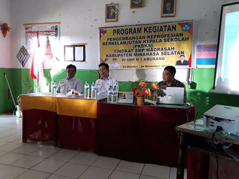 Buka PKBKS Tingkat SMP/MI, Raco: Perlu Adanya Pengembangan Tentang Penataan Administrasi Sekolah
