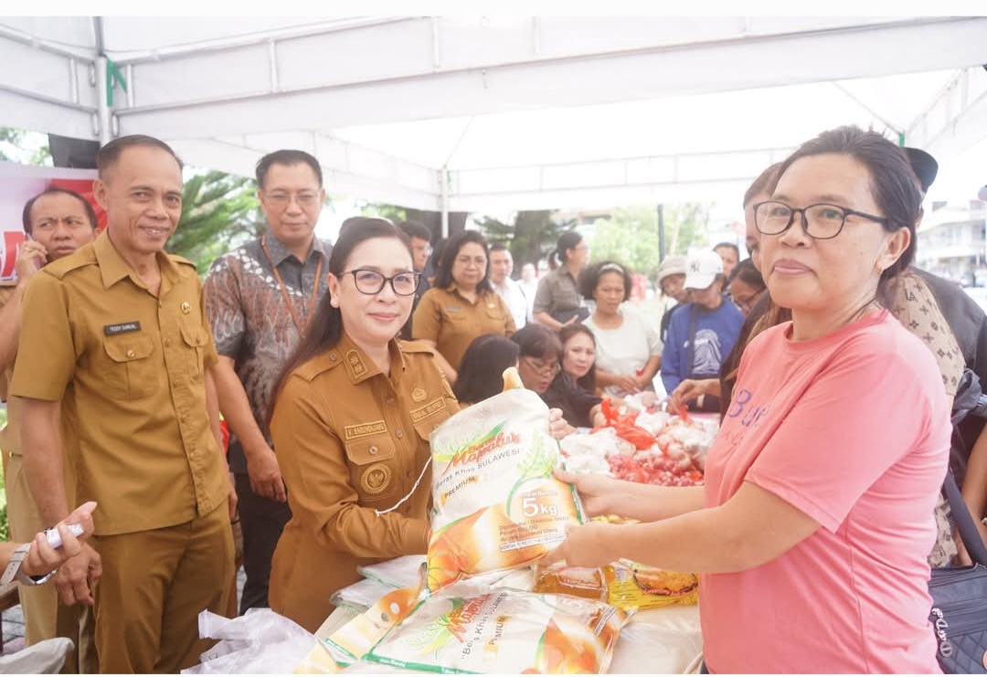 Sambut HKBN, Wabup VaSung Ikut Layani Masyarakat dalam Gerakan Pangan Murah