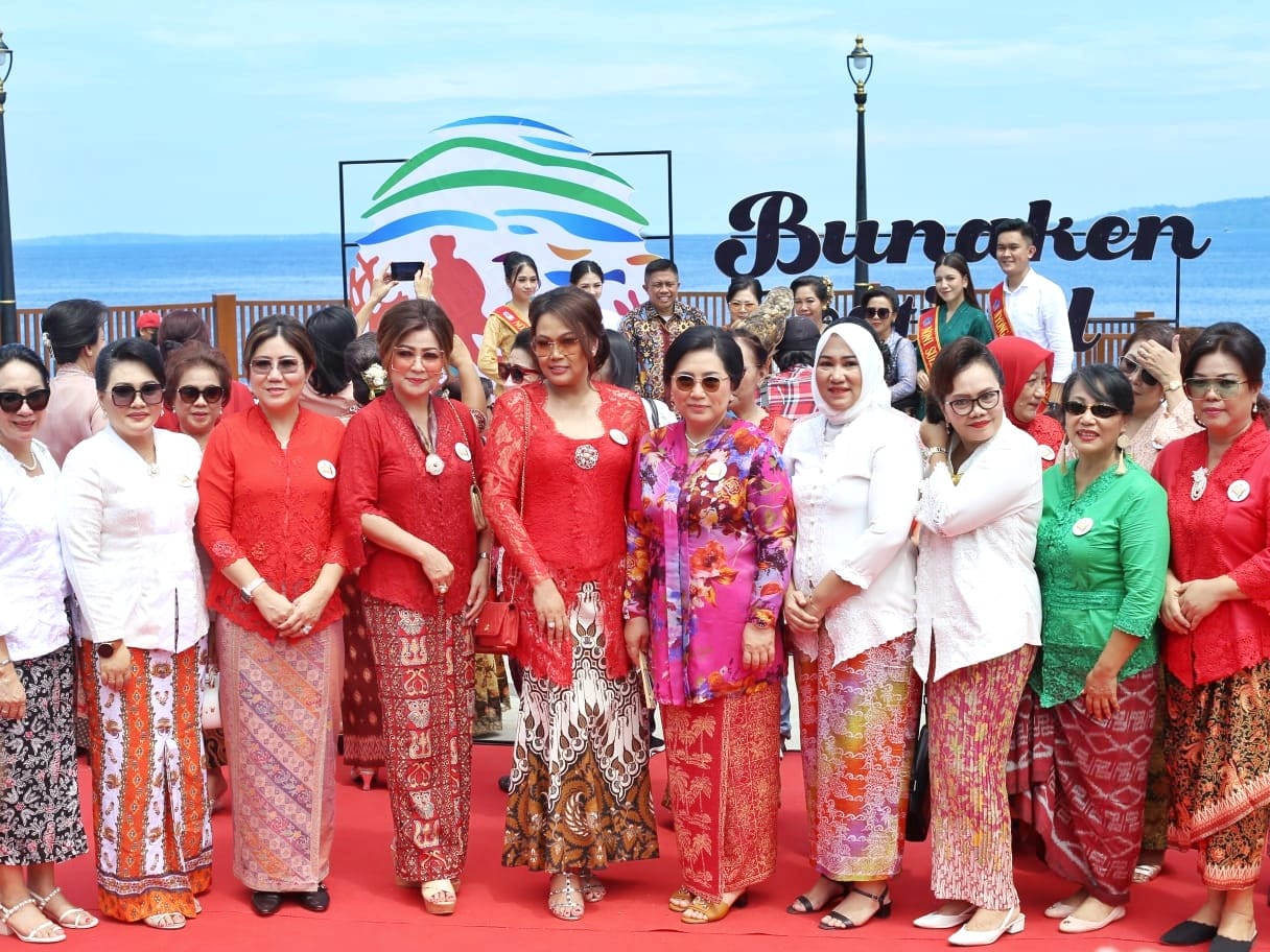 Ketua TP-PKK Boltim Hadiri Pembukaan Bunaken Festival 2022