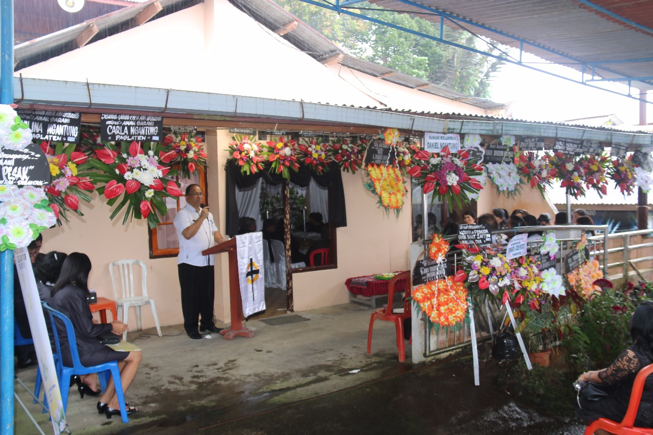 Sekot  Hadiri Pemakaman Mantan Pejabat Minahasa dan Tomohon