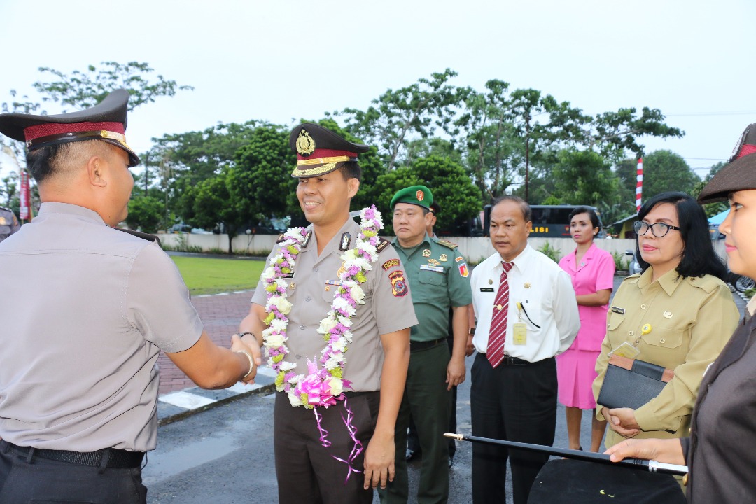 Lumowa dan Kaunang Hadiri Penerimaan Kapolres Tomohon yang Baru