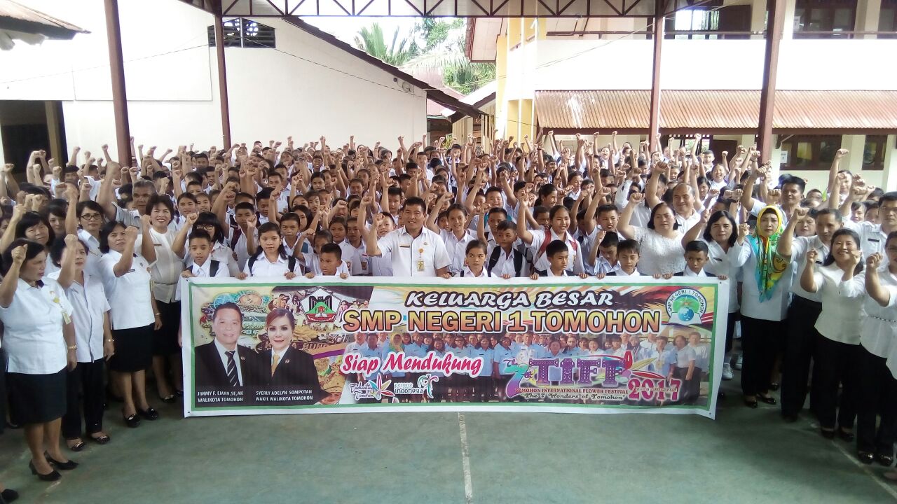 SMPN 1 Tomohon Deklarasikan Dukungan Penuh Terhadap TIFF 2017