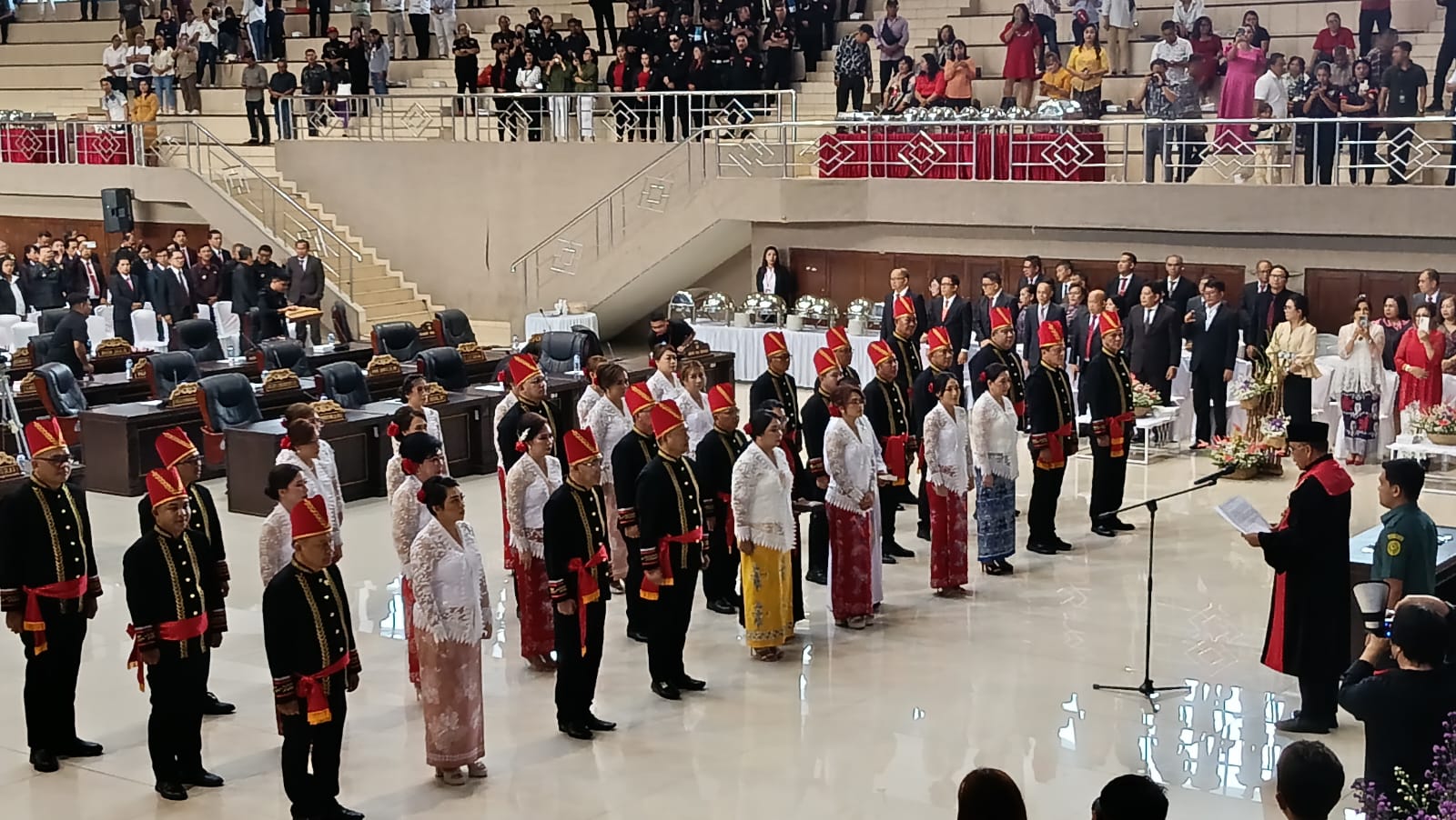 Diambil Sumpah Jabatan, 35 Anggota DPRD Minahasa Periode 2024--2029 Resmi Dilantik
