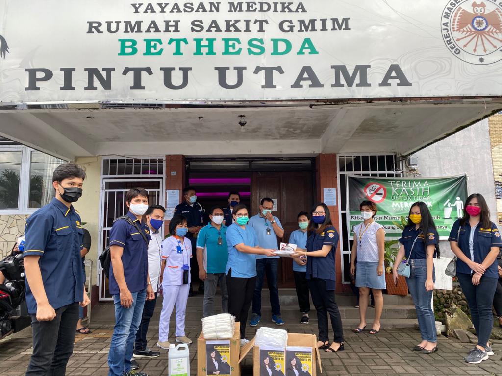 Bantu Tenaga Medis, AMPI Tomohon Terus Salurkan Bantuan