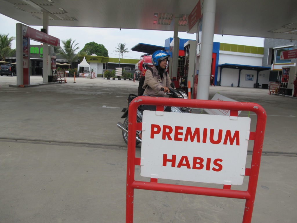 Pemprov Tegur SPBU Nakal