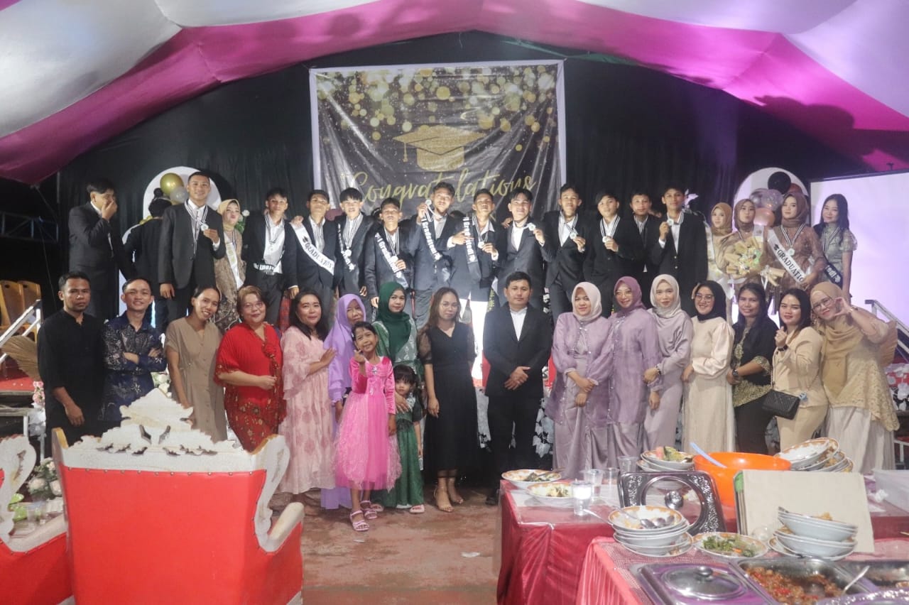 Acara Kelulusan Angkatan 19 SMA Negeri 1 Tutuyan “Pe Raja Gaga” 