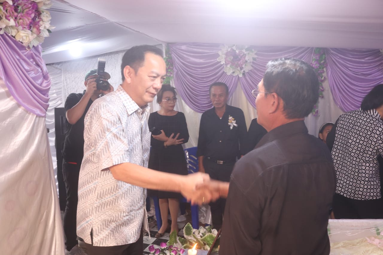 Caroll-JeandArc Melayat di Ruduk Mantiri-Wowiling dan Pondaag-Ngala 