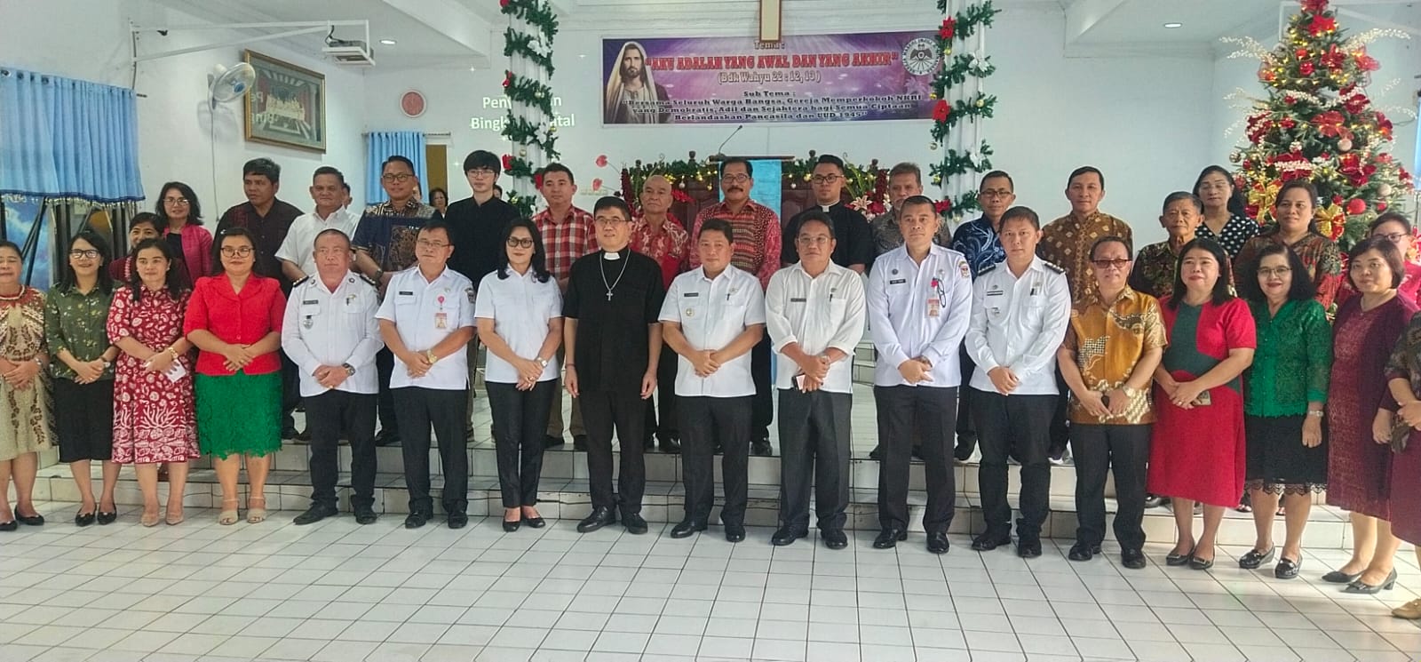 Lagi, Pemkab Minahasa Lakukan Safari Natal di GMIM Petra Sawangan Kembes