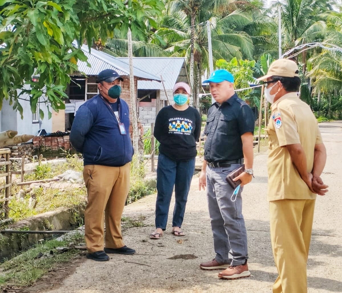 Tinjau Lokasi Banjir di Buyat, Sadam Minta Pemdes dan Instansi Terkait Data Kerugian Warga