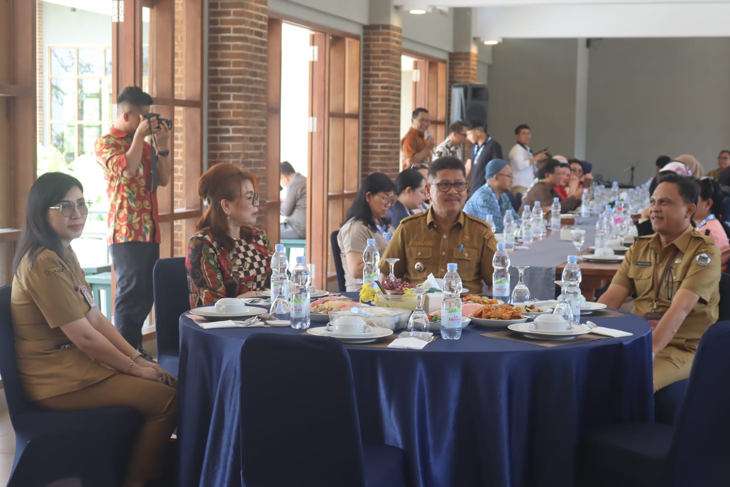 Pjs Kaligis Hadiri Kegiatan KSP dan Makan Siang Bersama