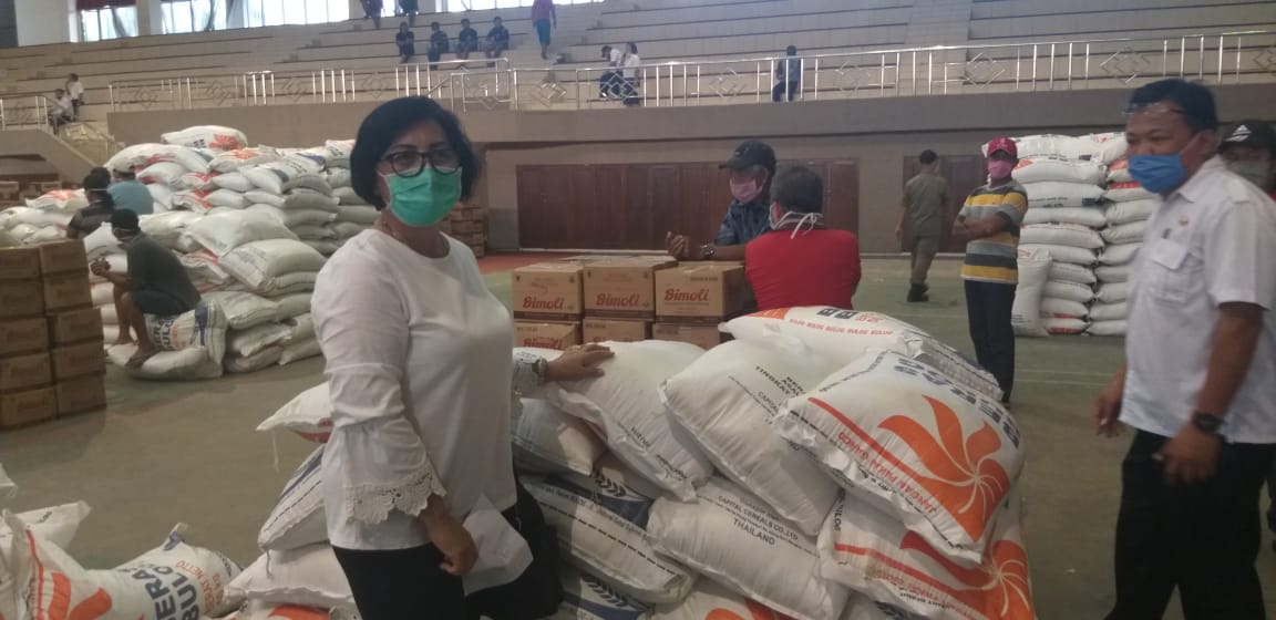 Camat Tombariri Timur Jamin Distribusi Bansos Tepat Sasaran