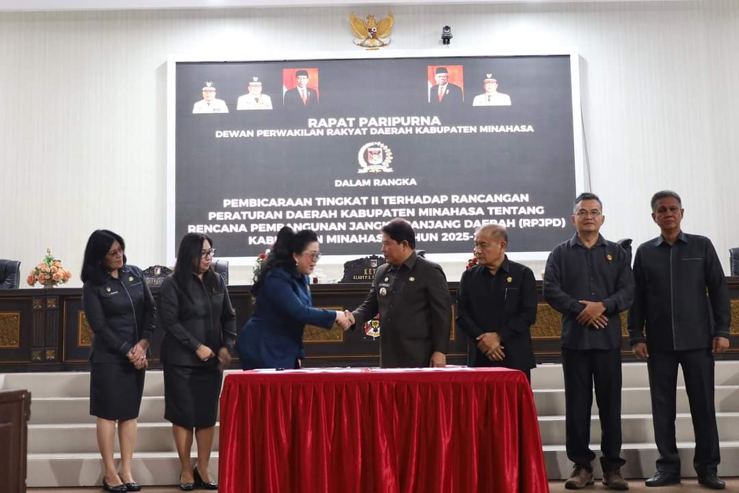 DPRD Gelar Rapat Paripurna Pembicaraan Tingkat II Terhadap Ranperda RPJPD Kabupaten Minahasa