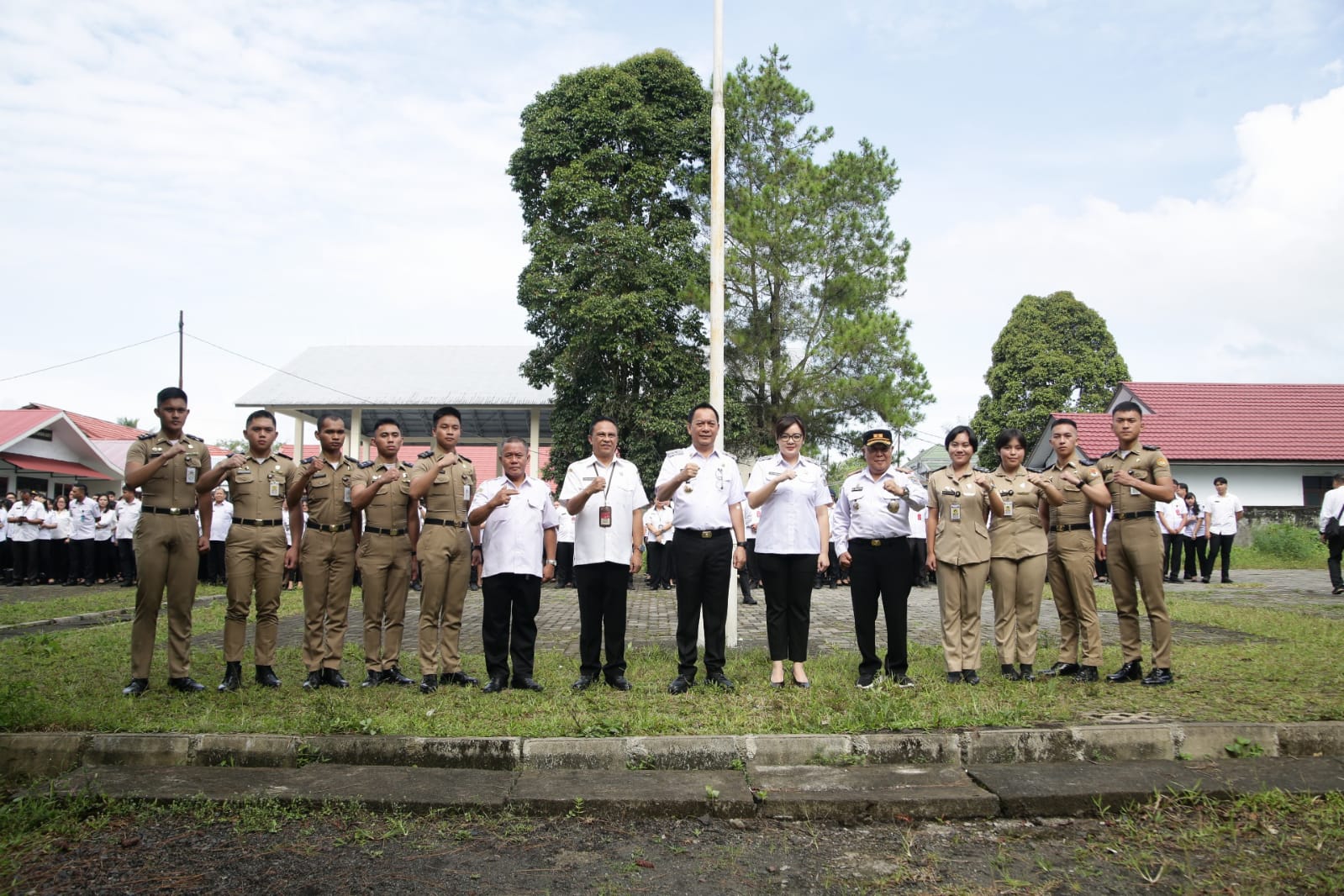 Pemkot Tomohon Terima Penempatan 9 Praja IPDN