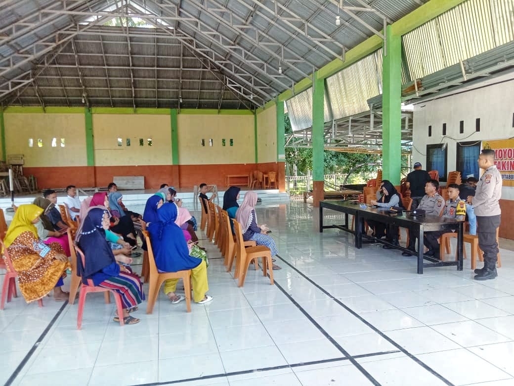 Jumat Curhat, Polsek Kotabunan Jaring Aspirasi Masyarakat Buyat Barat 