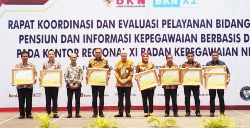 Pemkab Boltim Raih Penghargaan Terbaik Penilaian Kompetensi ASN 