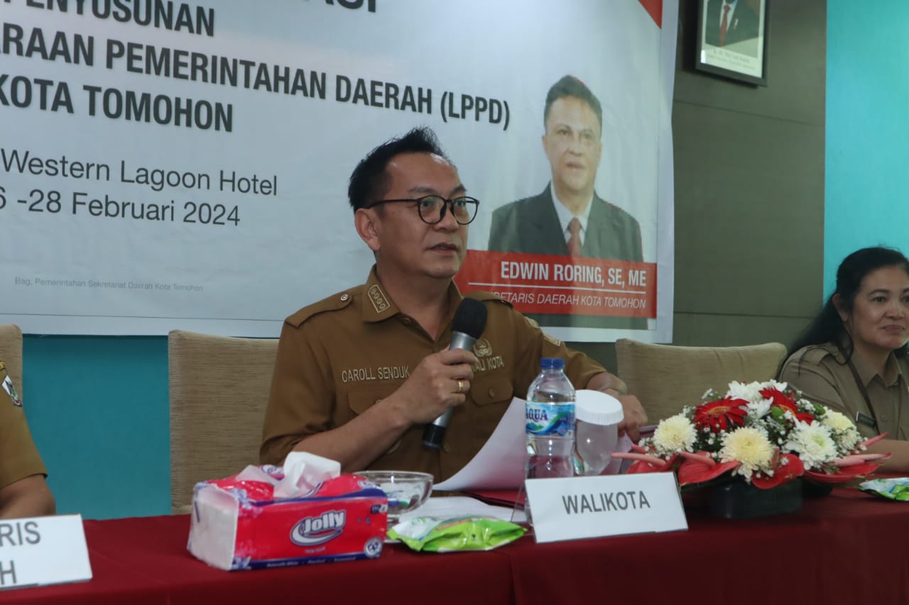 Rakor Penyusunan LPPD, Caroll Minta Perhatian Semua Kepala SKPD