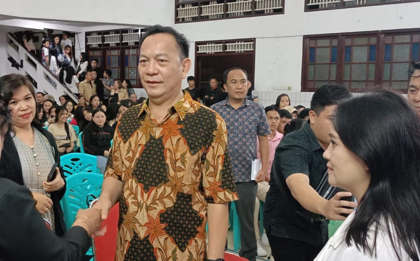 Walikota Caroll Hadiri Grand Final Retel Tomohon 1