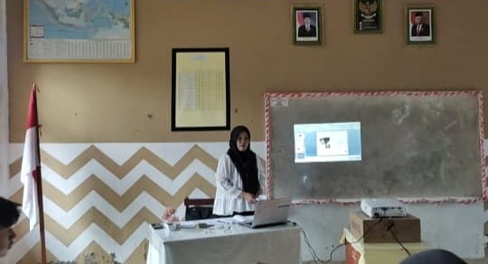 Tingkatkan Kualitas Pembelajaran, Monalisa Mamonto Lakukan PTK di SMA Negeri 1 Tutuyan