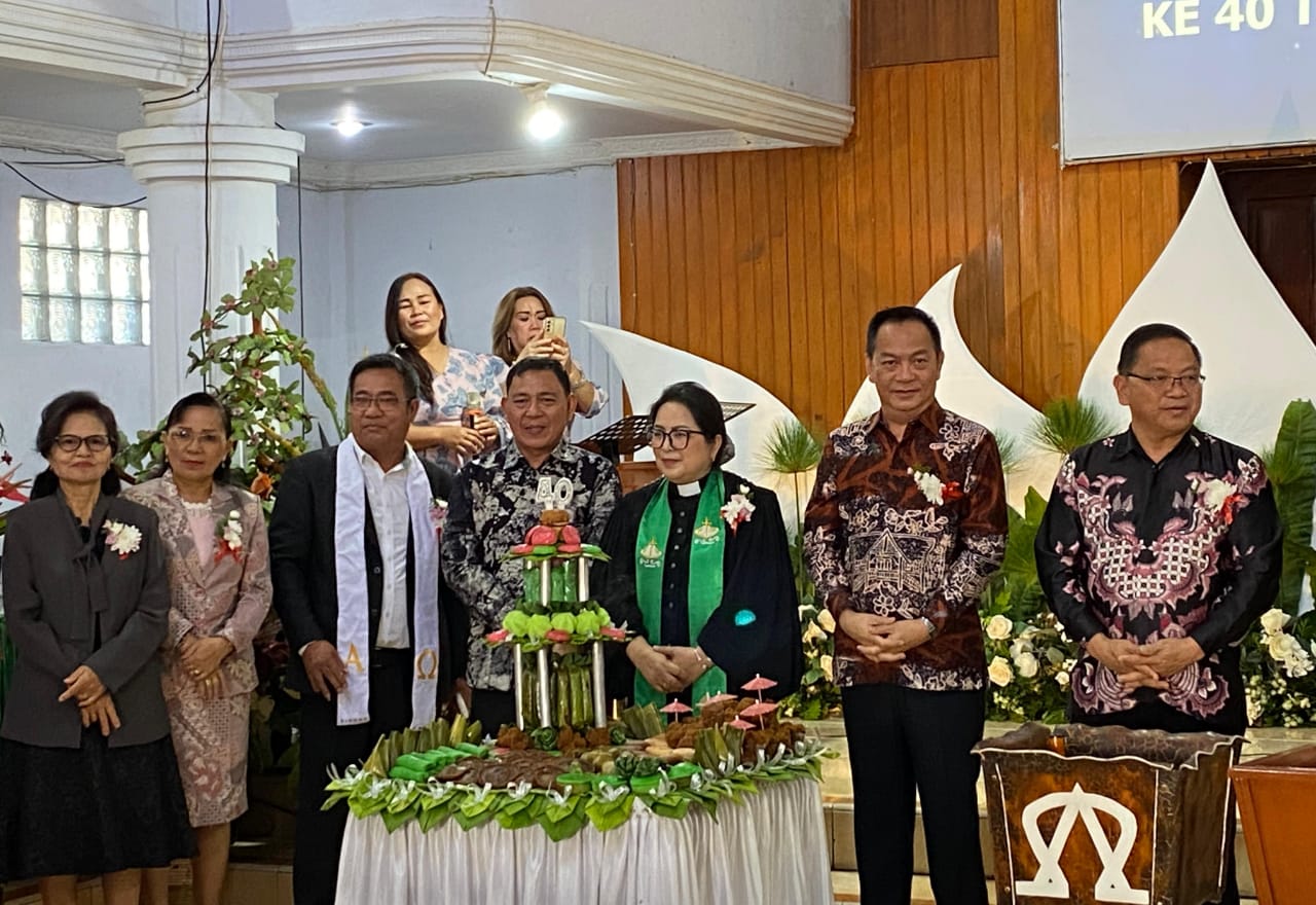 Caroll Senduk Ajak Jemaat GMIM Yobel Gunakan Hak Pilih