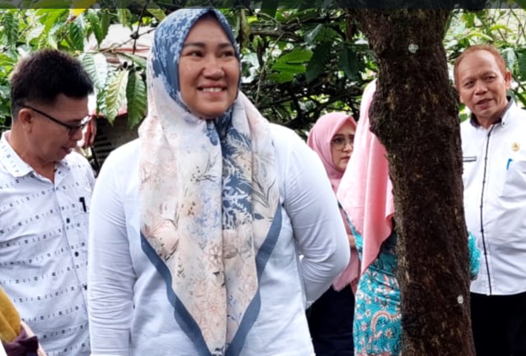 Ketua TP-PKK Boltim Dukung Produk Tanaman Kopi di Kecamatan Modayag 