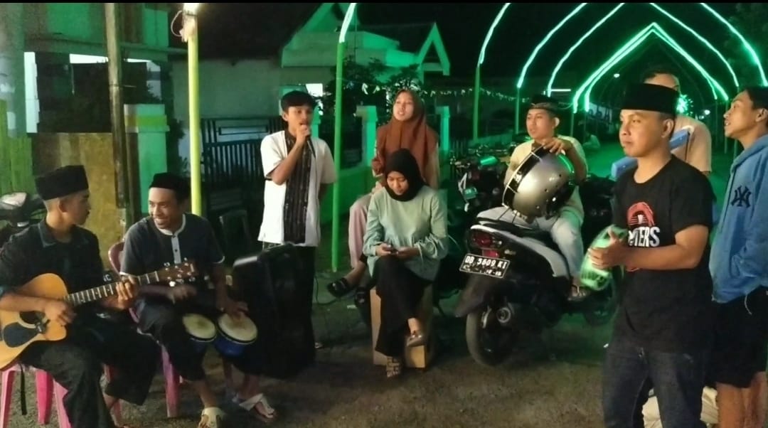 Pemuda Kotabunan Barat Lestarikan Tradisi Gendang Sahur